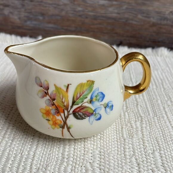 Cream and Sugar Porcelain Set with Gold Leaf Trim and Floral Design - Picture 4 of 7